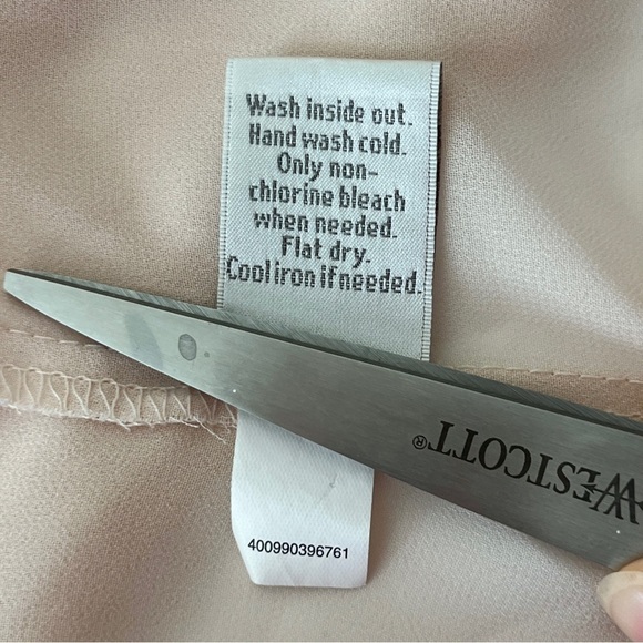 LC Lauren Conrad Sheer Blush Dressy Blouse Size Medium - Picture 9 of 13